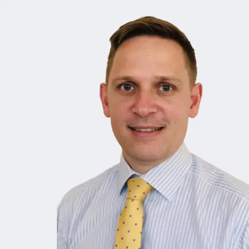 Dr Ross Dyer-Smith